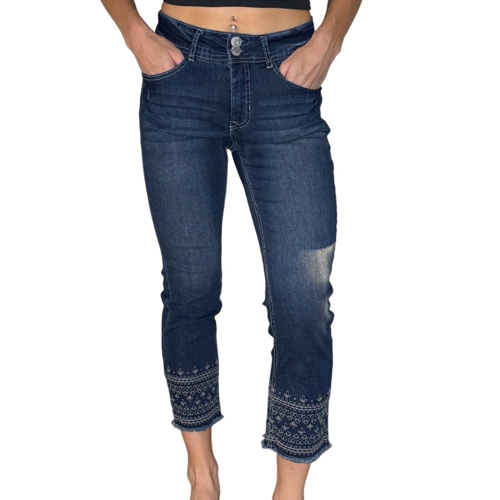 Curvy Slim Ankle Jeans Dark Wash Embroidered Size 6/28